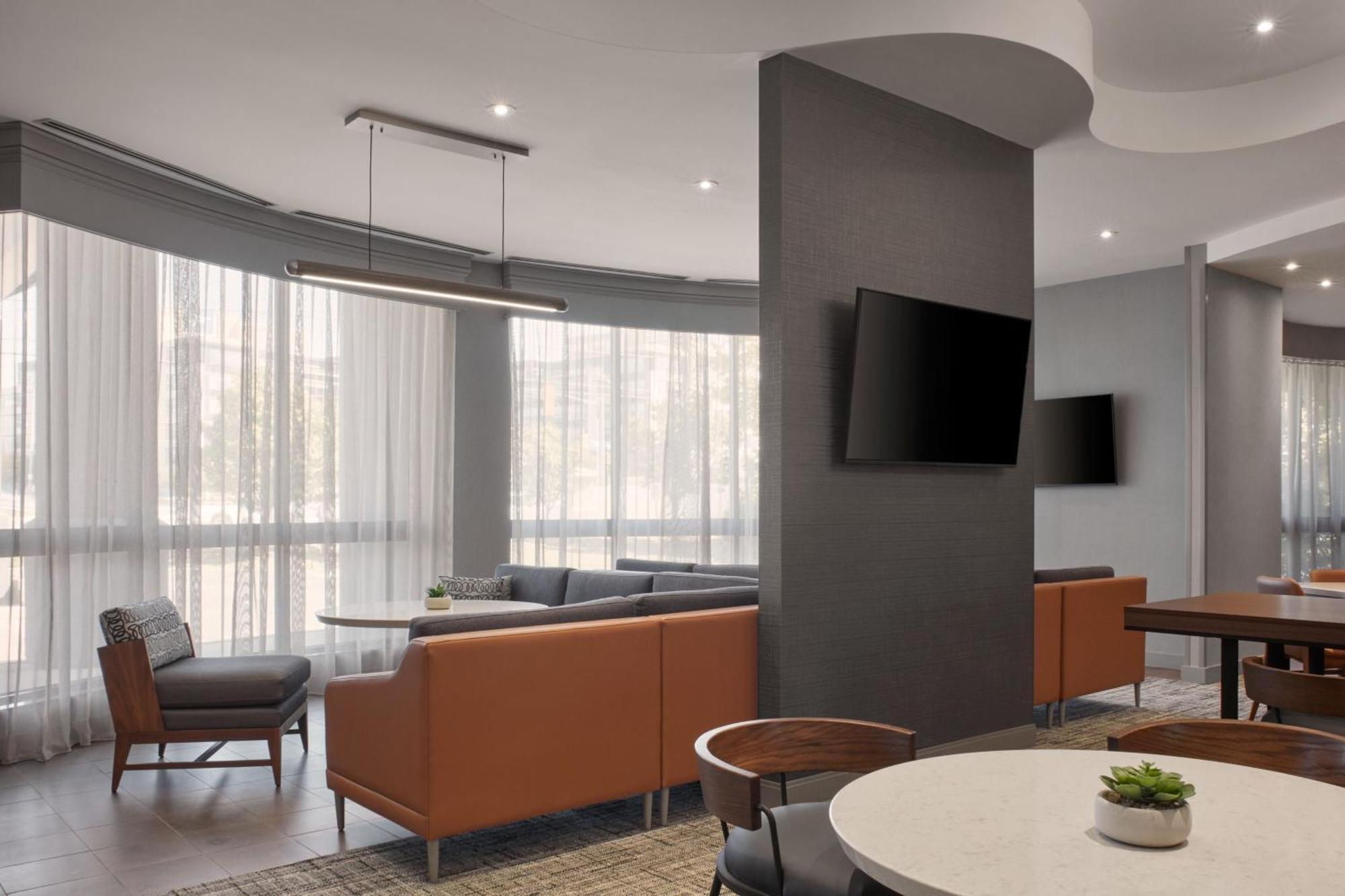 Courtyard By Marriott Mississauga-Airport Corporate Centre West Hotell Eksteriør bilde