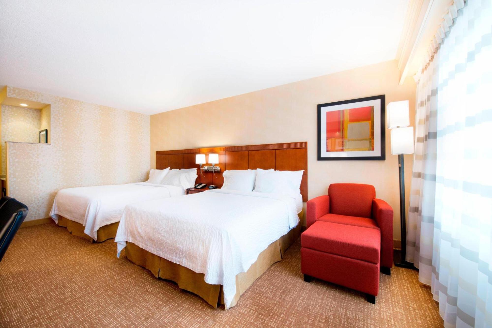 Courtyard By Marriott Mississauga-Airport Corporate Centre West Hotell Eksteriør bilde