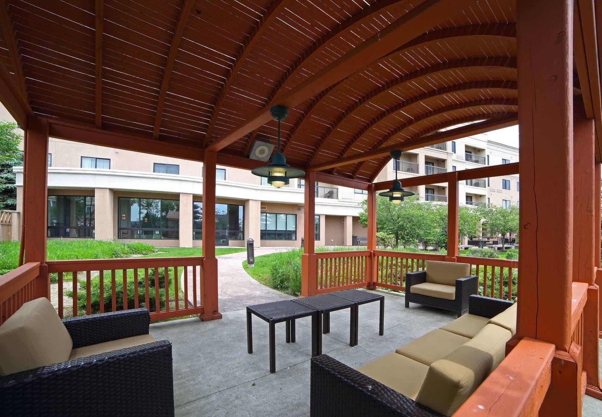 Courtyard By Marriott Mississauga-Airport Corporate Centre West Hotell Eksteriør bilde
